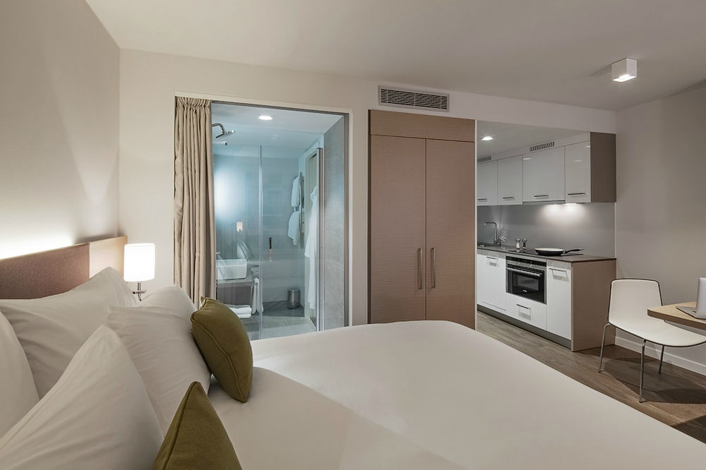 Base Nyon Hotel Luaran gambar