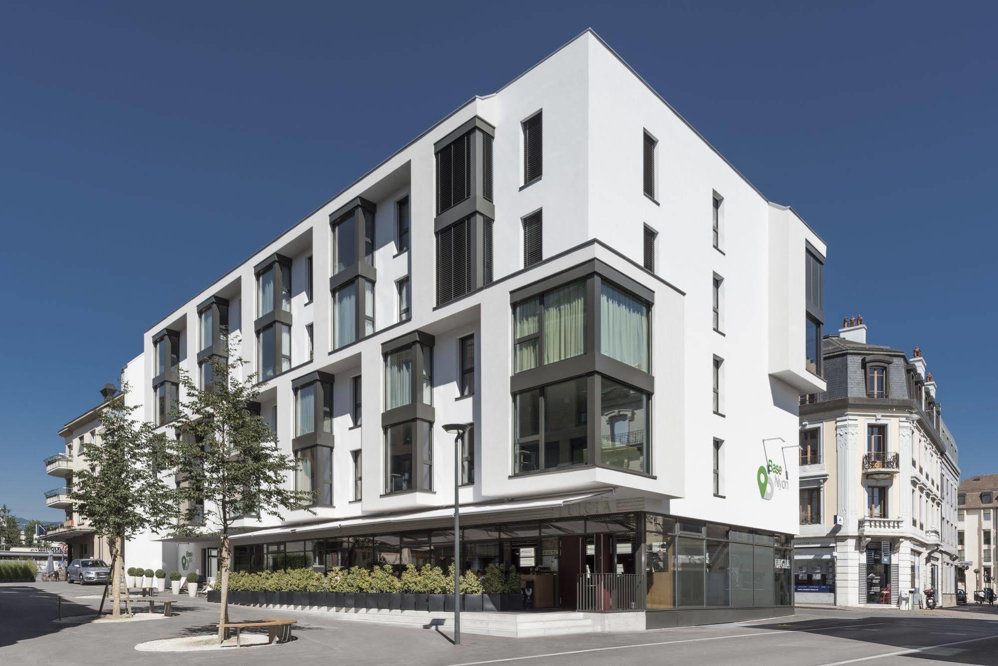 Base Nyon Hotel Luaran gambar